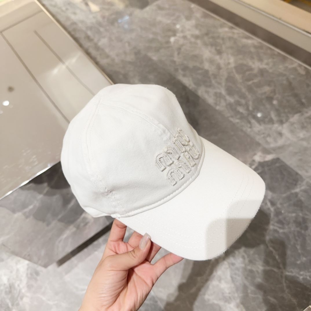 Miu Miu Caps